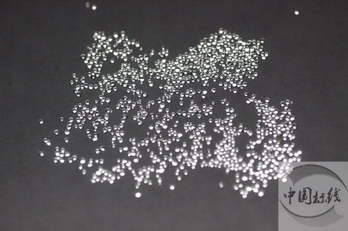 利辛金属表面处理厂喷砂玻璃微珠清理